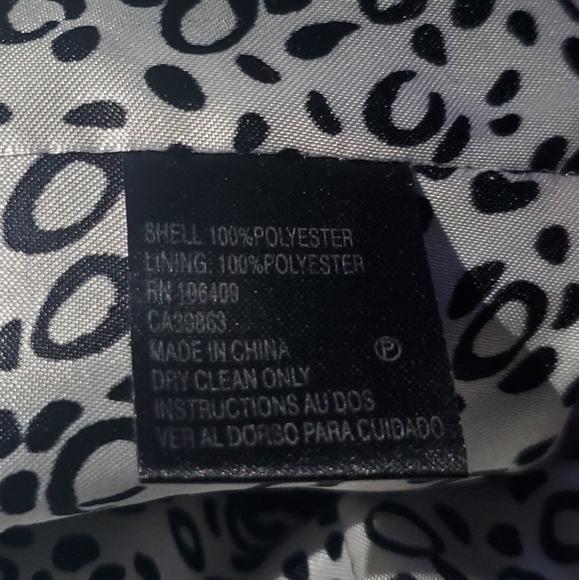 Tahari black blazer 3 button 12 petite - Picture 10 of 11